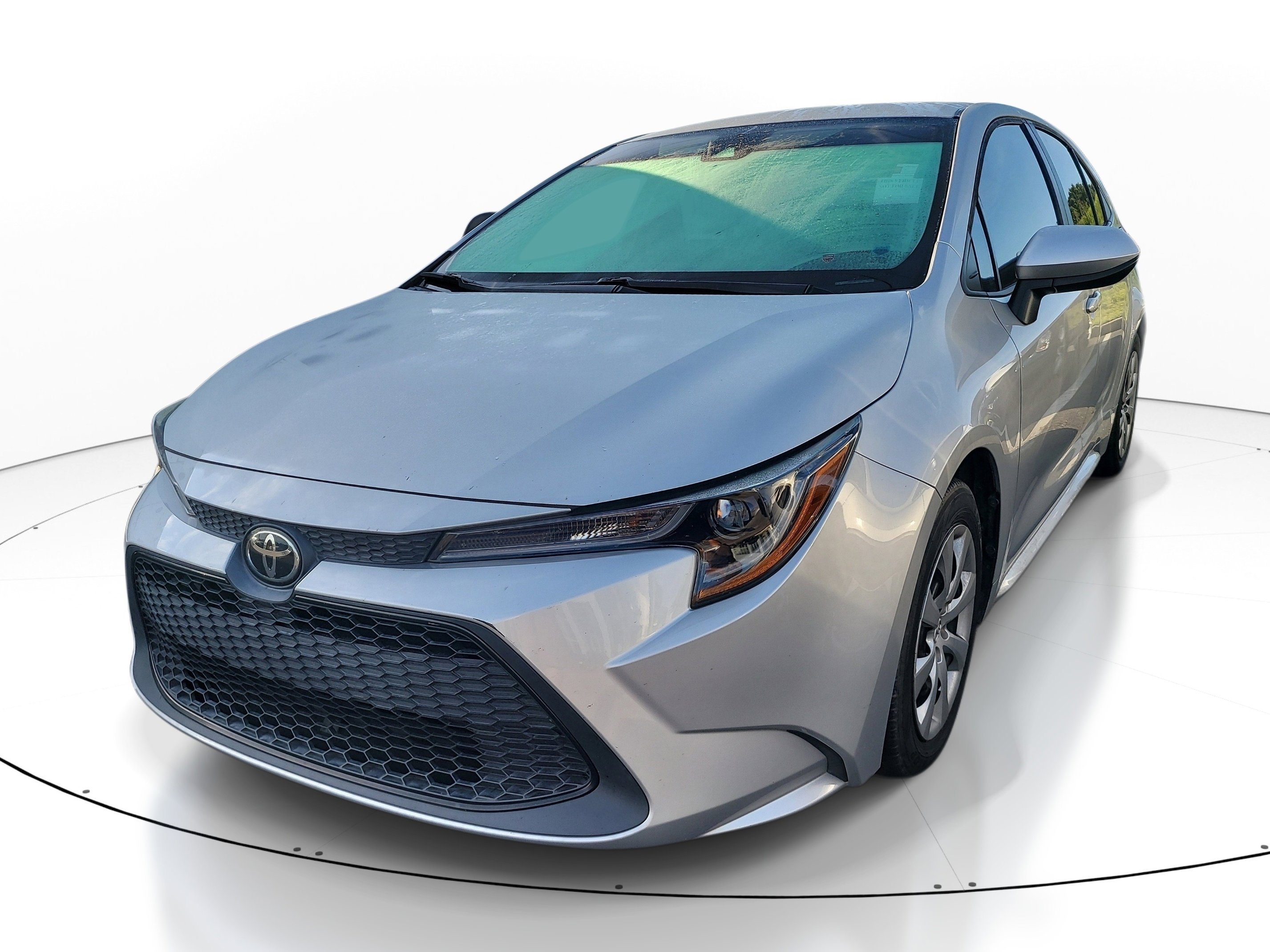 Used 2022 Classic Silver Metallic Toyota LE image 3