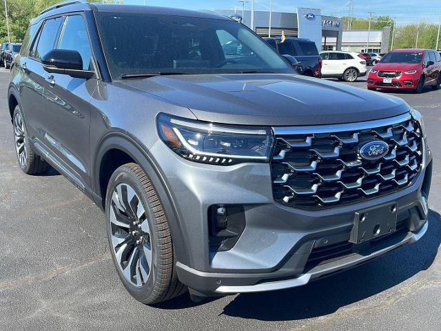 New 2026 Carbonized Gray Metallic Ford Platinum™ image 7