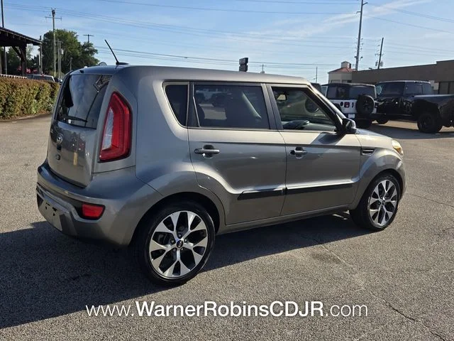 Used 2012 Silver Kia Exclaim image 14