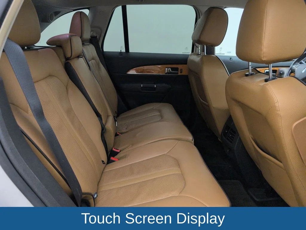 Used 2015 White Lincoln Base image 15