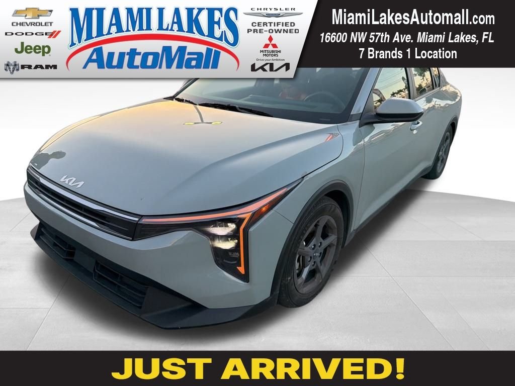 2025 Kia K4 LXS