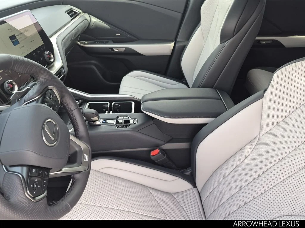 New 2026  Lexus 350 F SPORT Handling image 11