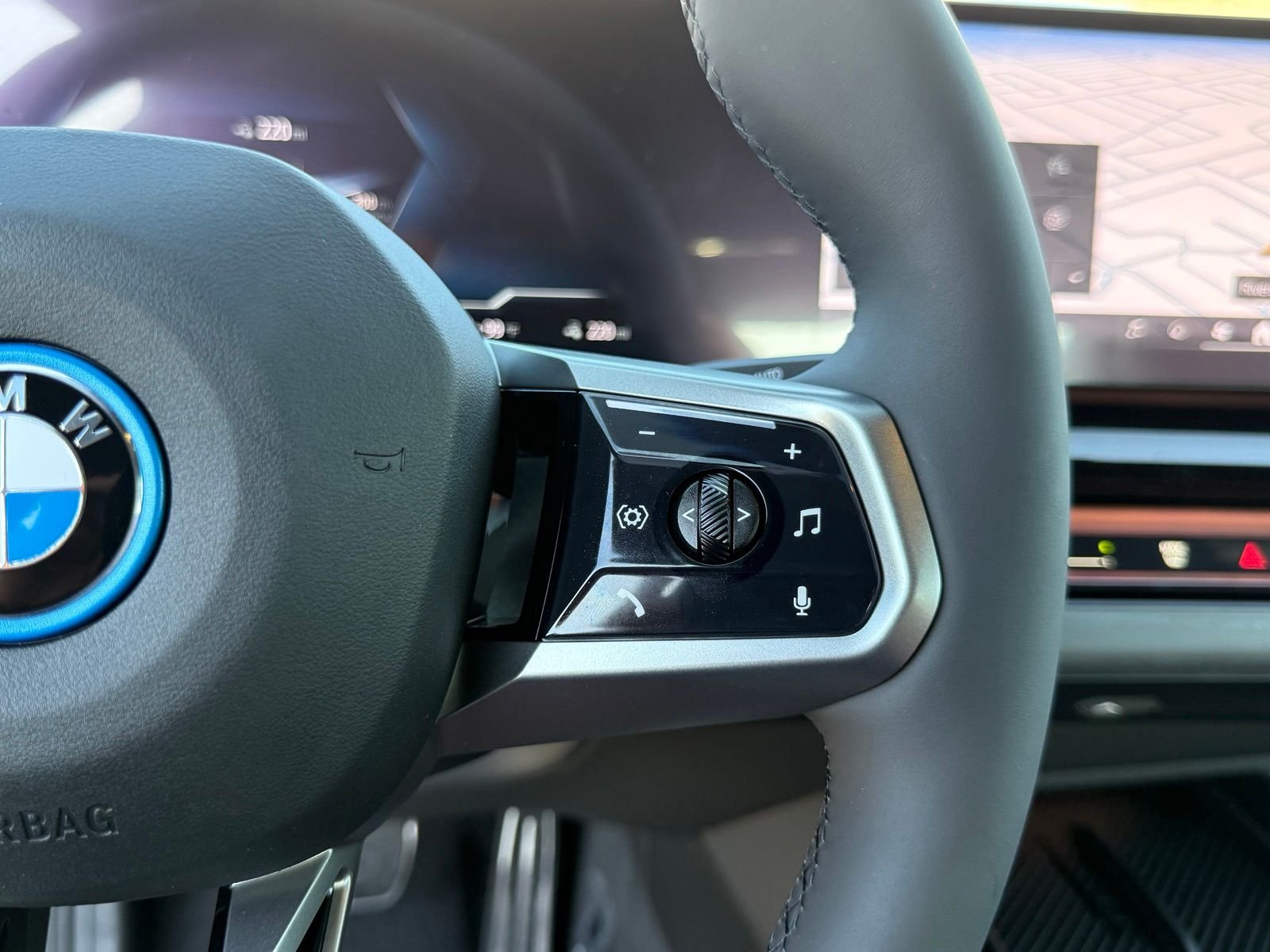 New 2027 Gray BMW eDrive40 image 21