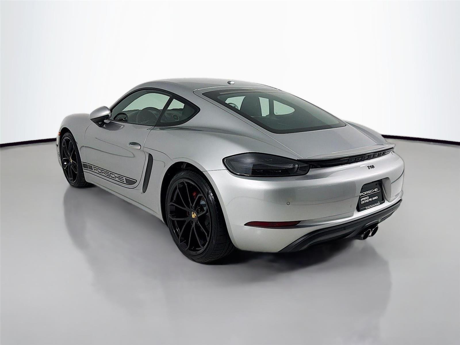 Used 2024 GT Silver Metallic Porsche Style Edition image 3