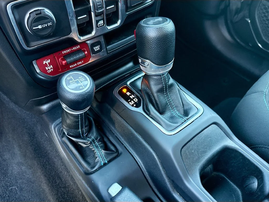 Used 2022 Gray Jeep Unlimited Rubicon 4xe image 18