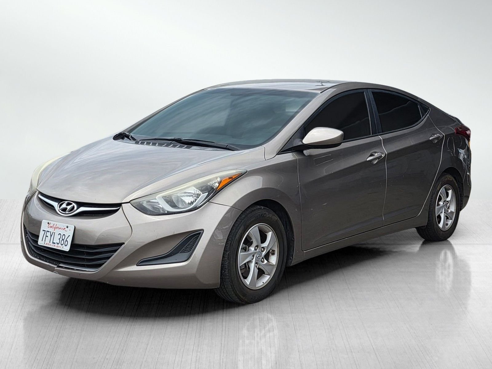 Used 2014 Hyundai Elantra SE with VIN 5NPDH4AE6EH528700 for sale in Lakewood, CA