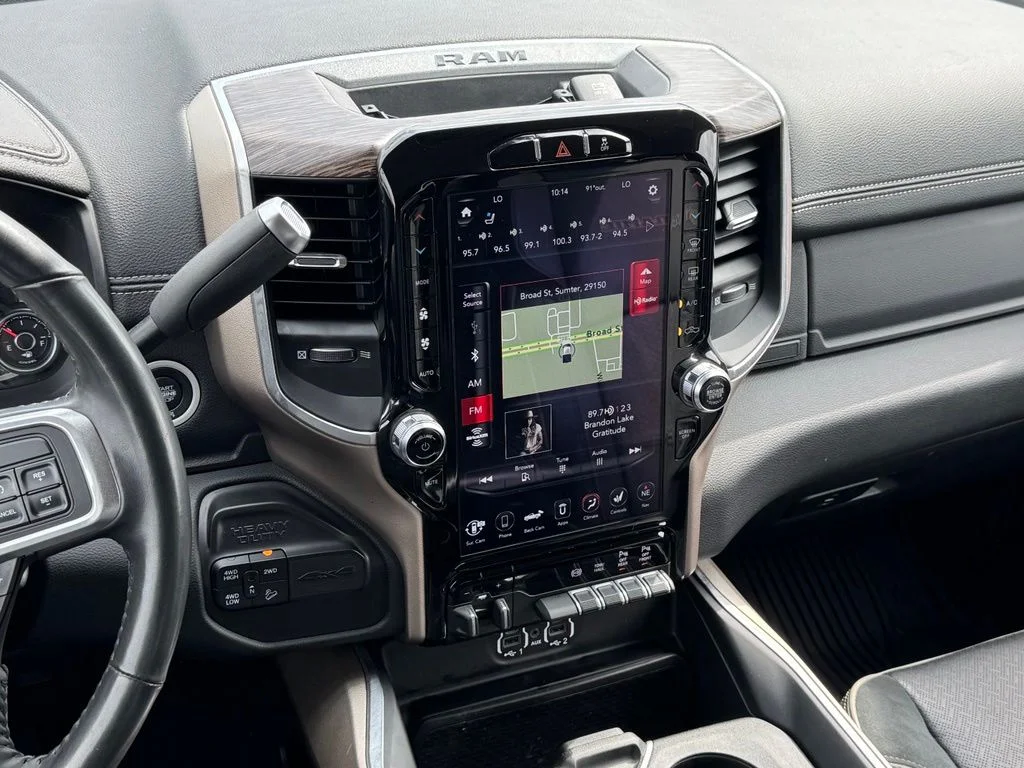 Used 2020 Blue Ram Laramie image 29