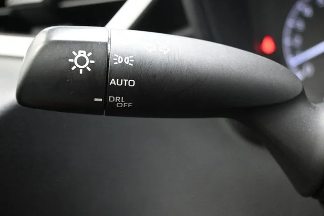 Used 2022 Silver Toyota LE image 19