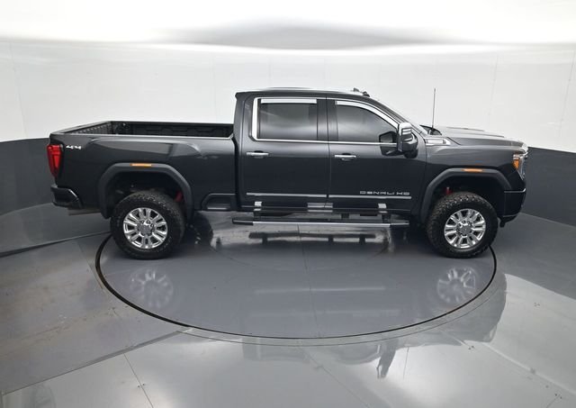 Used 2020 Black GMC Denali image 16