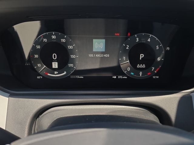 New 2026 Arroios Grey LAND ROVER Dynamic SE image 14