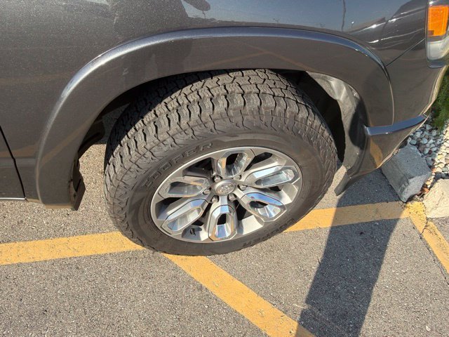 Used 2021 Granite Crystal Metallic Clearcoat Ram Laramie image 5