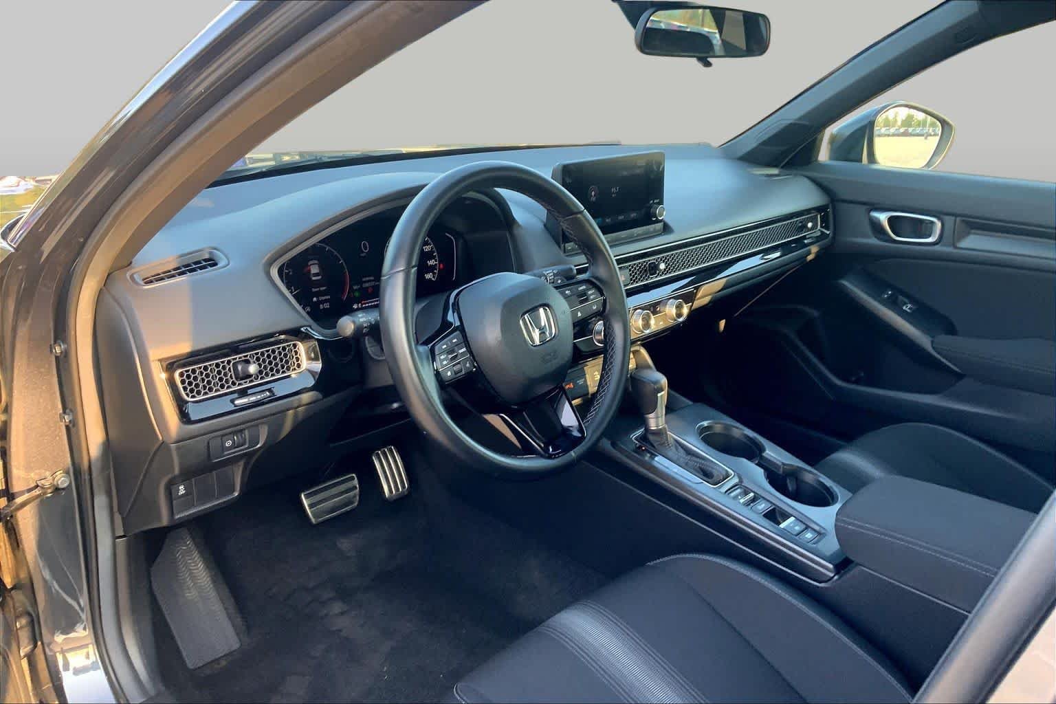 Used 2025 Rallye Red Honda Sport image 17