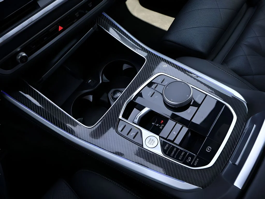 Used 2026 Alpine White BMW M60i image 29