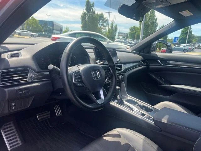 Used 2022 Lunar Silver Metallic Honda Sport image 11