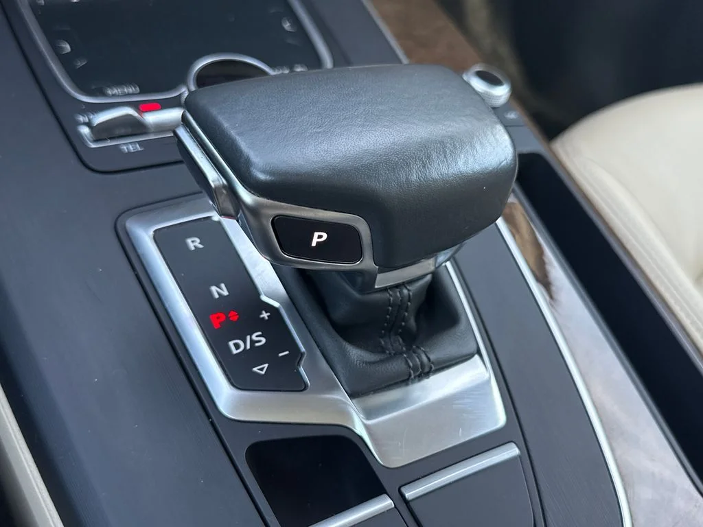 Certified Used 2018  Audi 2.0T Premium Plus image 24