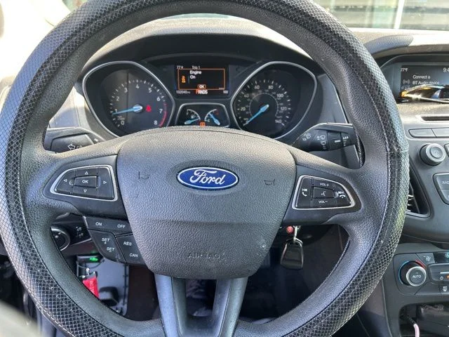 Used 2016 Black Ford SE image 23