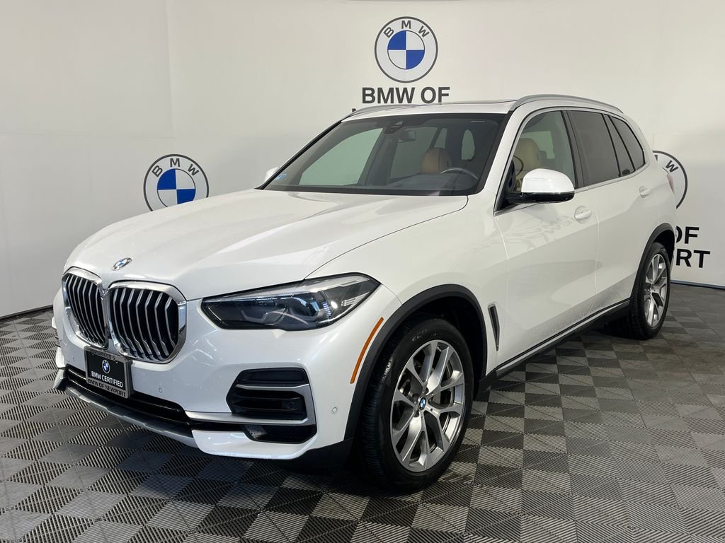 Used 2023 White BMW xDrive40i image 3