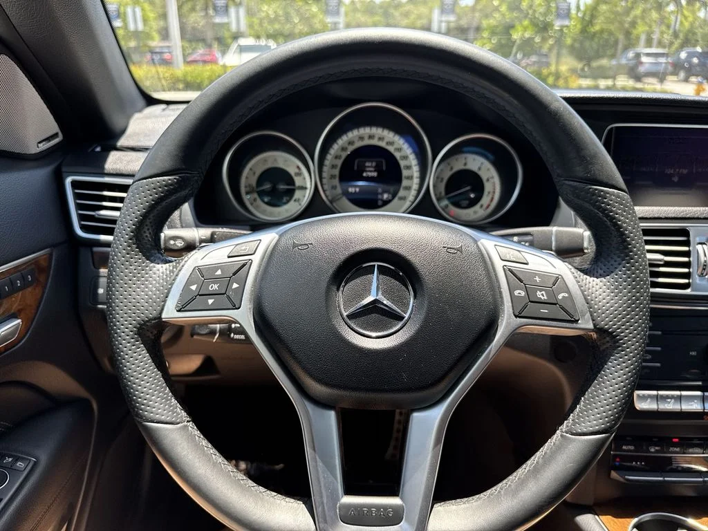 Used 2016 Obsidian Black Metallic Mercedes-Benz E 400 image 47
