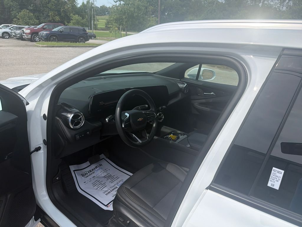Used 2024 White Chevrolet LT image 15