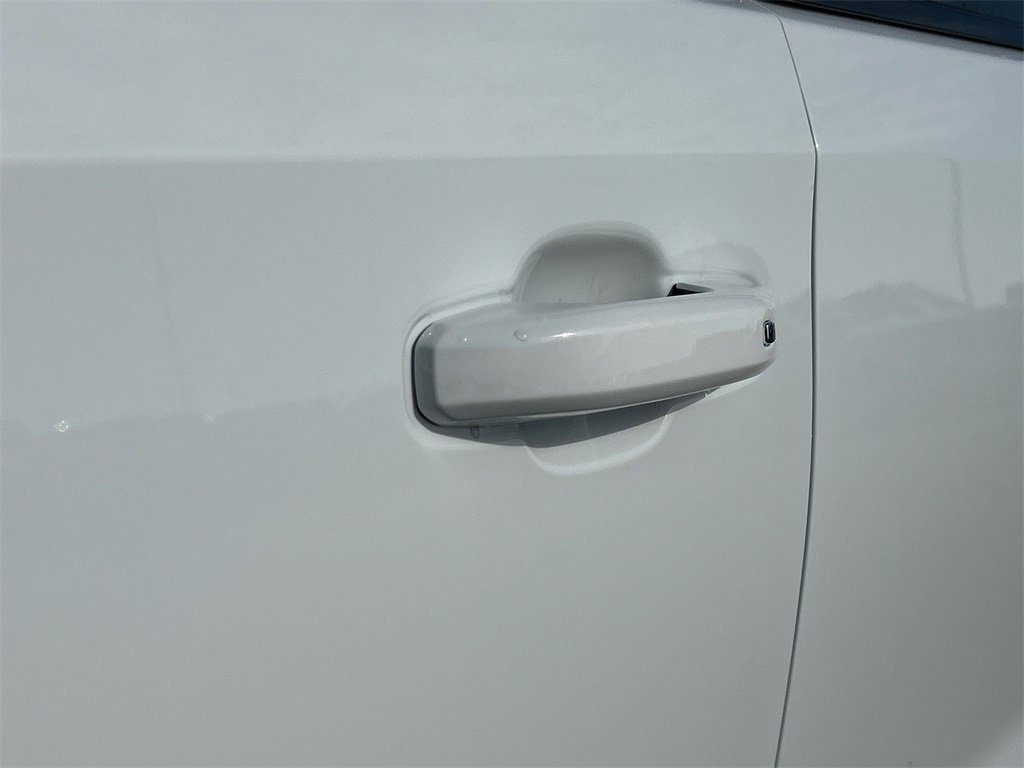 2026 GMC SIERRA - Image 13