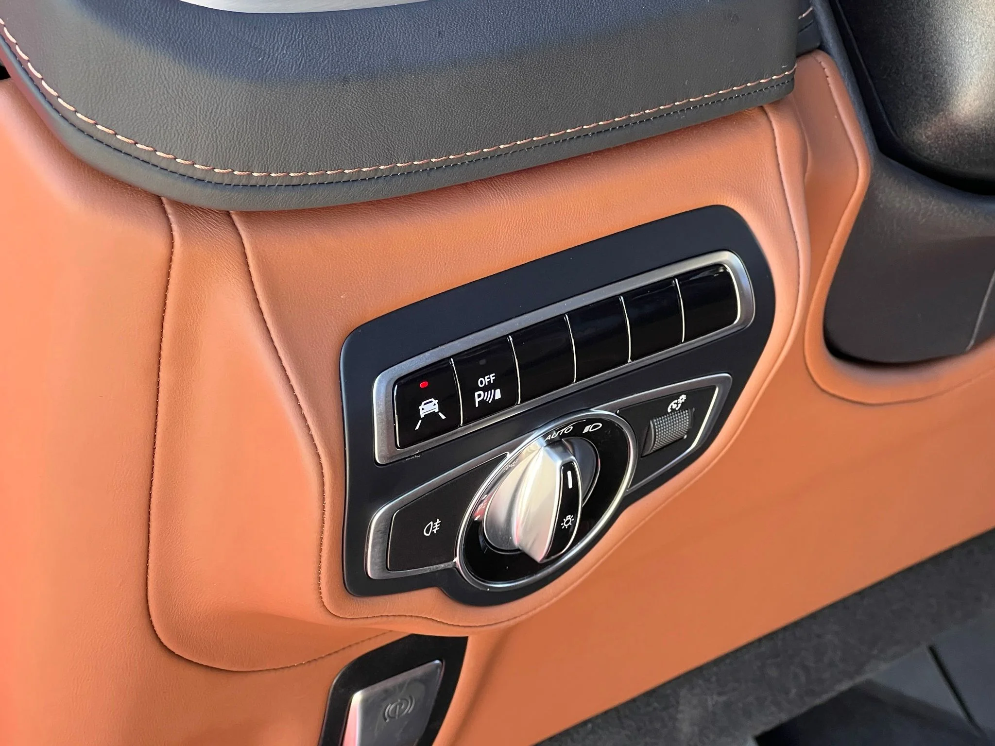 Used 2021 Red Mercedes-Benz G 63 AMG® image 36