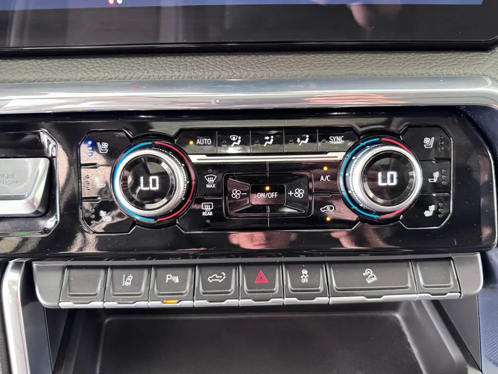2025 GMC Sierra 2500HD Denali - Photo 18