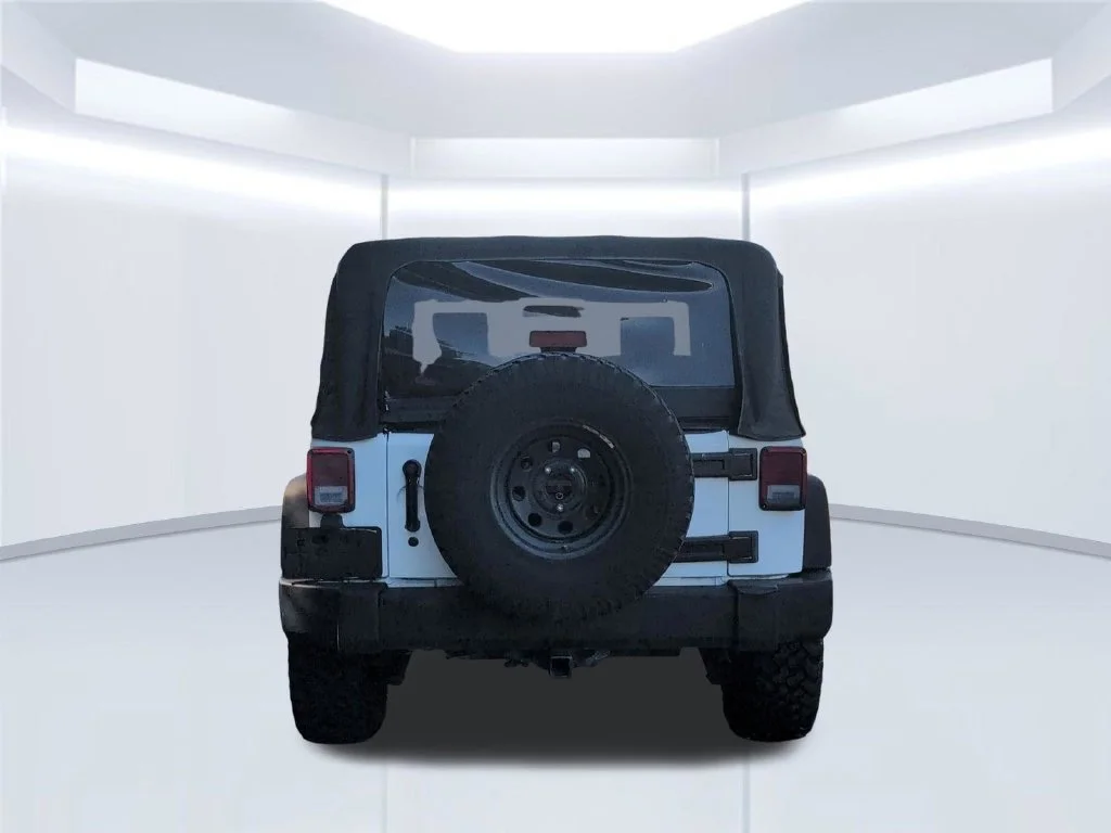 Used 2008 Green Jeep X image 5
