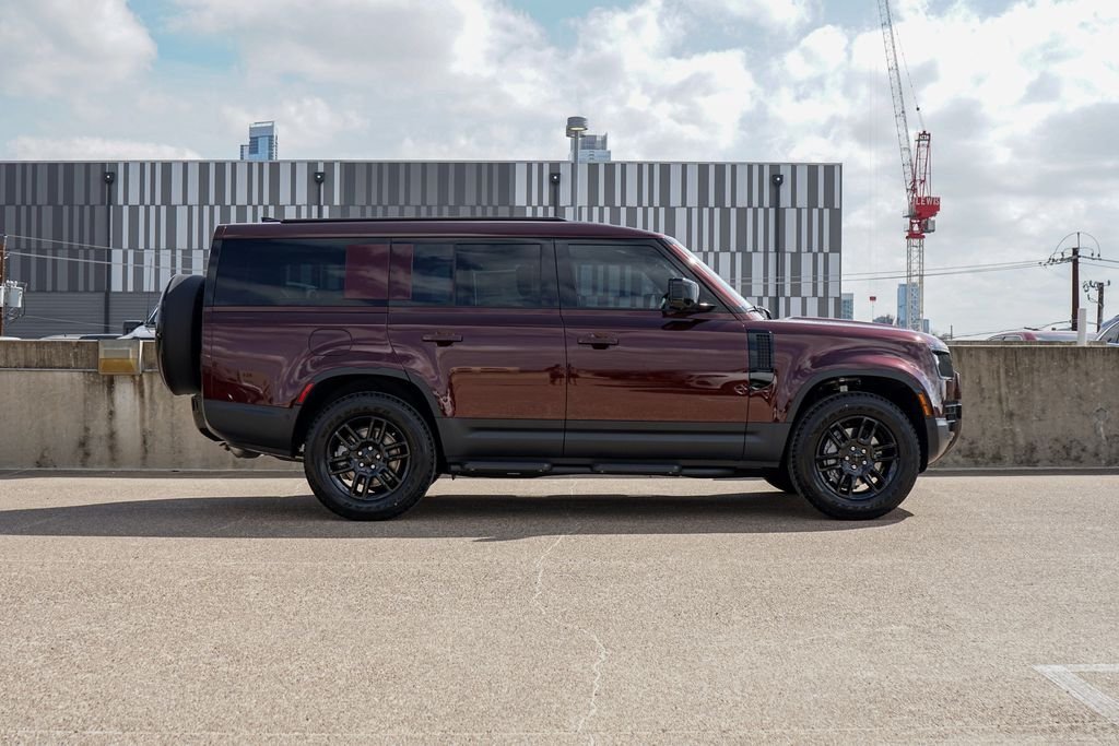 New 2026 Sedona Red Metallic Land Rover S image 11