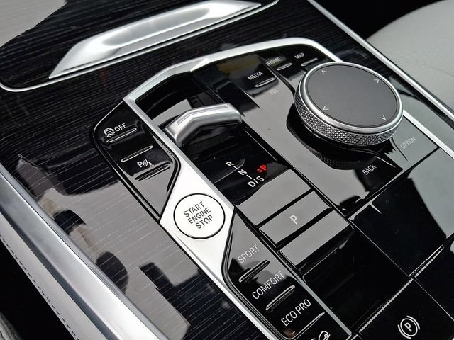 New 2026 Black Sapphire Metallic BMW xDrive40i image 13