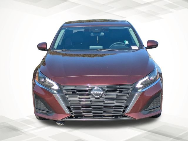 Used 2023  Nissan 2.5 SV image 9