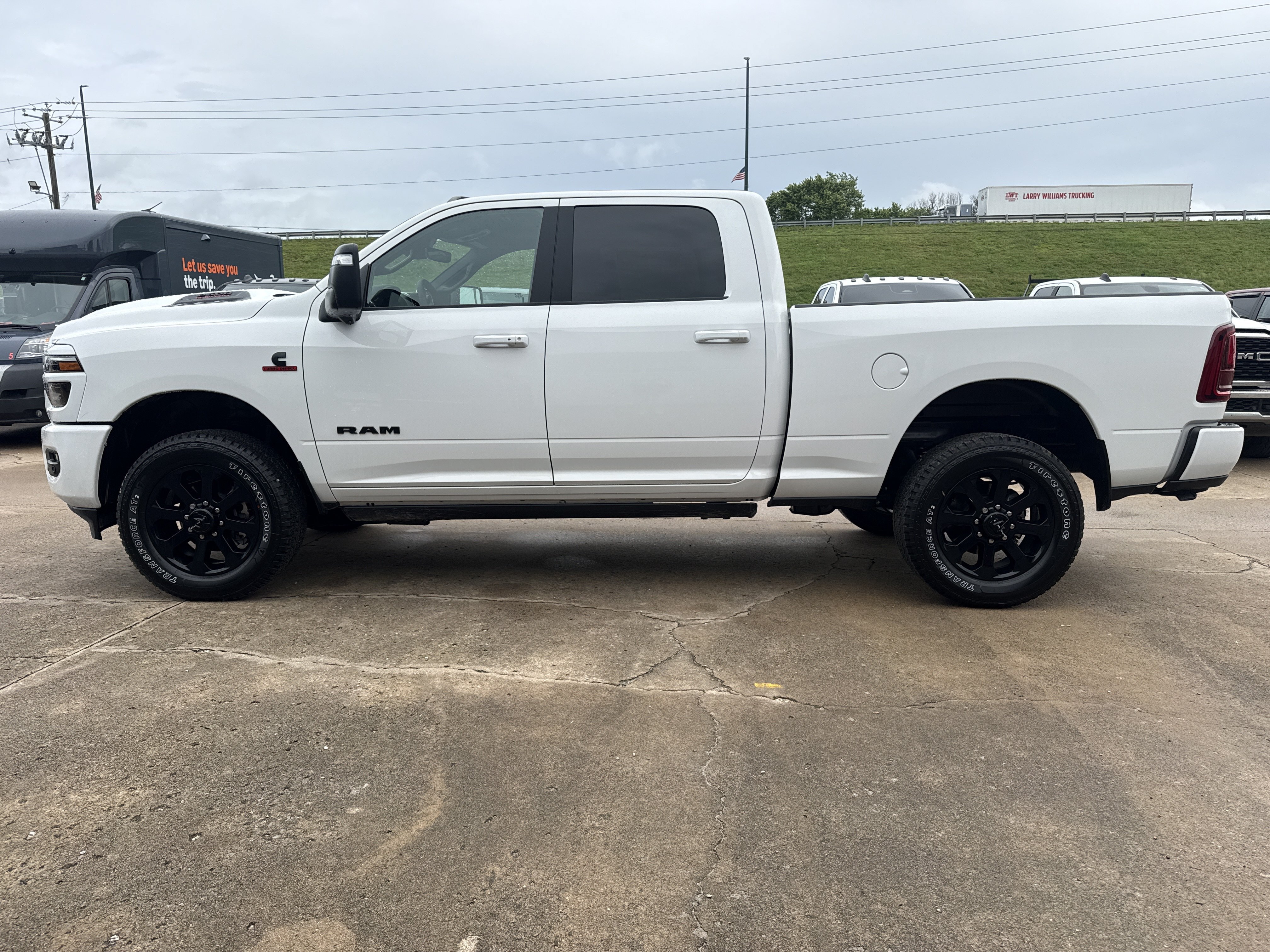 New 2026 Bright White Clear-Coat Exterior Paint RAM Laramie image 11