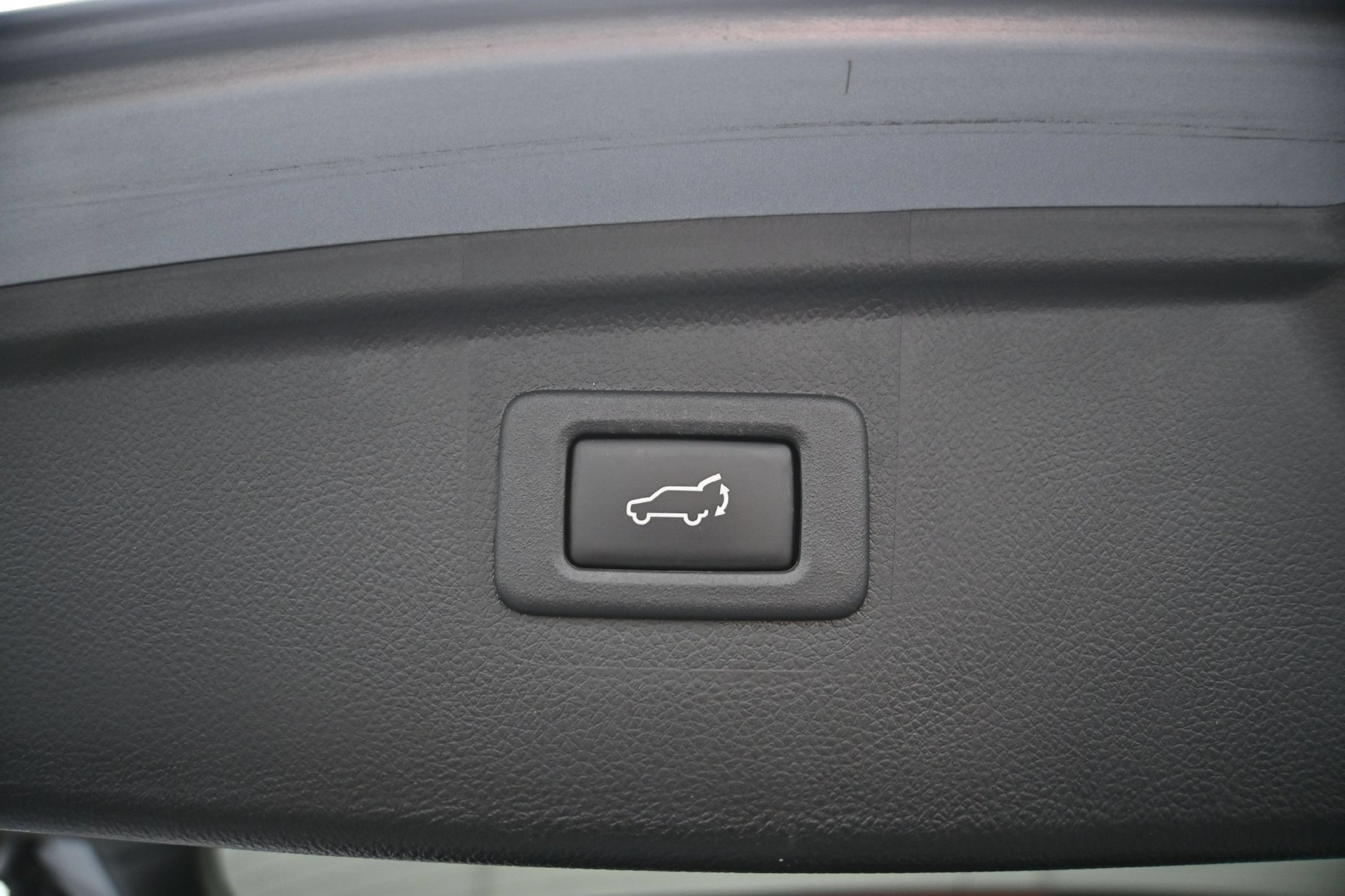 Used 2015 Ice Silver Metallic Subaru 2.5i Premium image 16