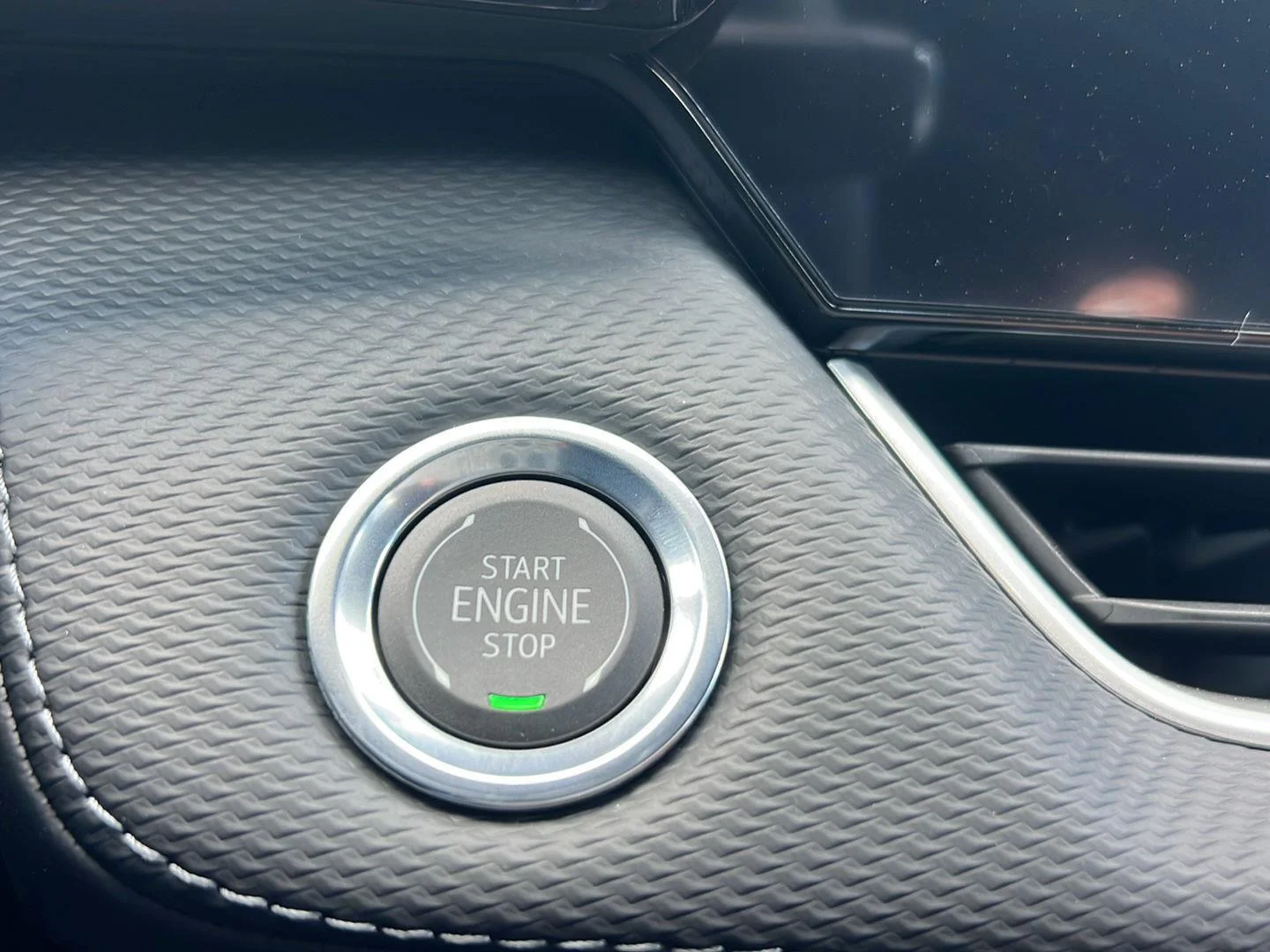 2027 Chevrolet Equinox LT - Photo 18