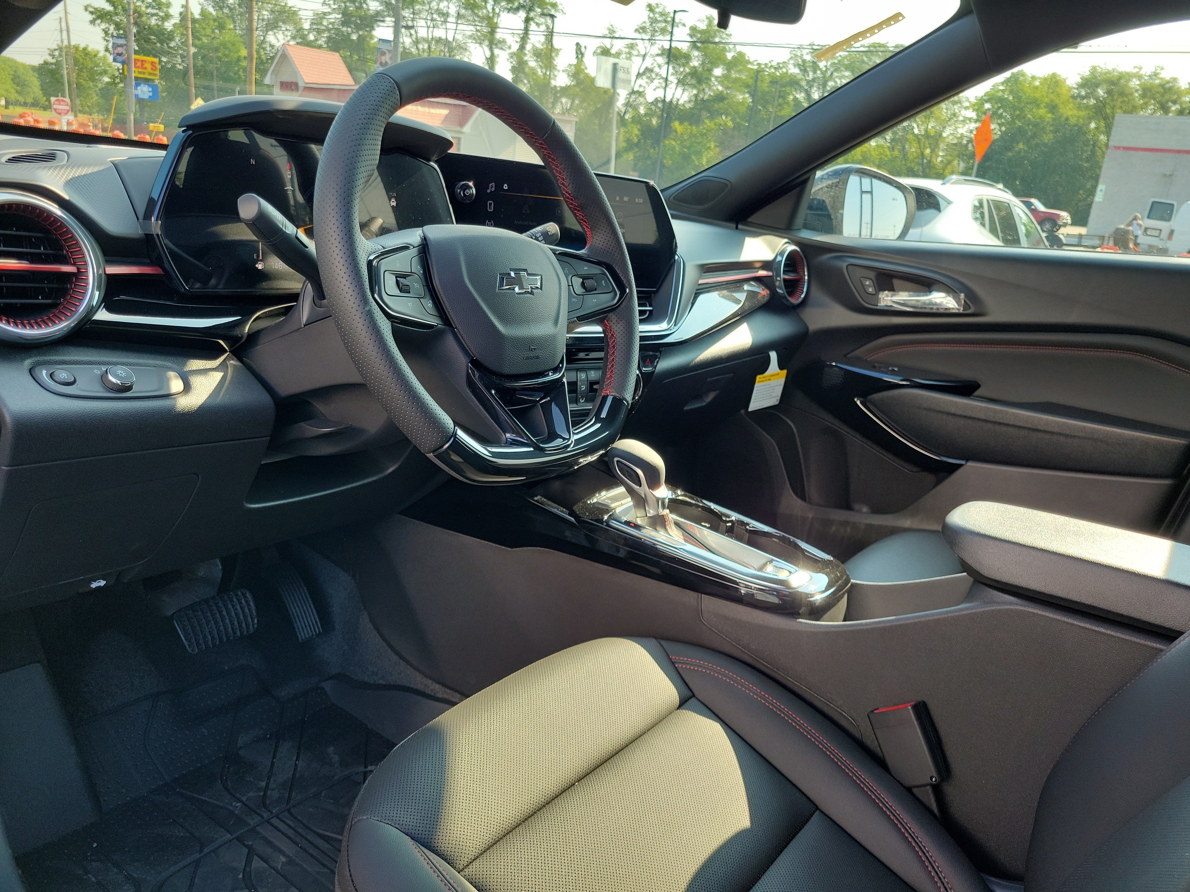 2026 Chevrolet Trax RS - Photo 19
