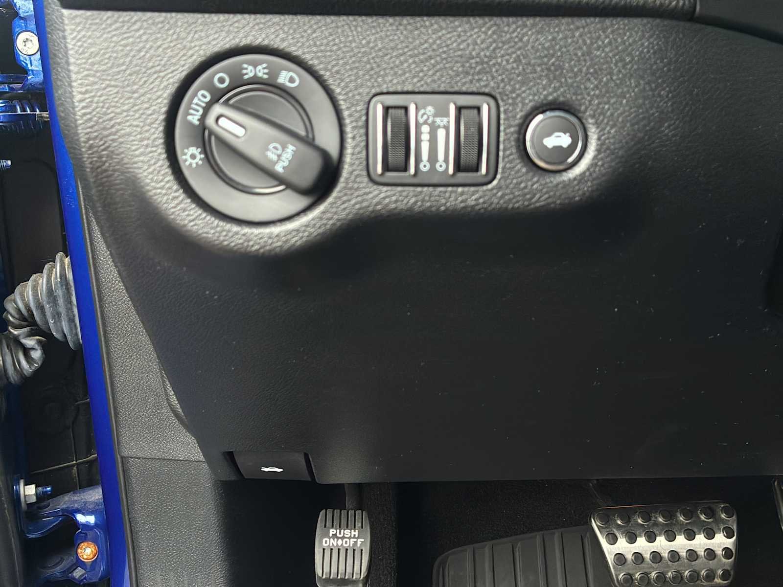 2021 Dodge Challenger R/T - Photo 14