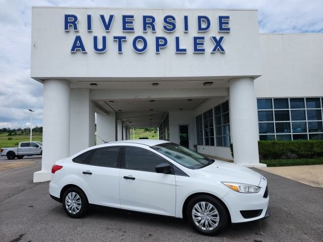 Used 2018 Oxford White Ford S image 1