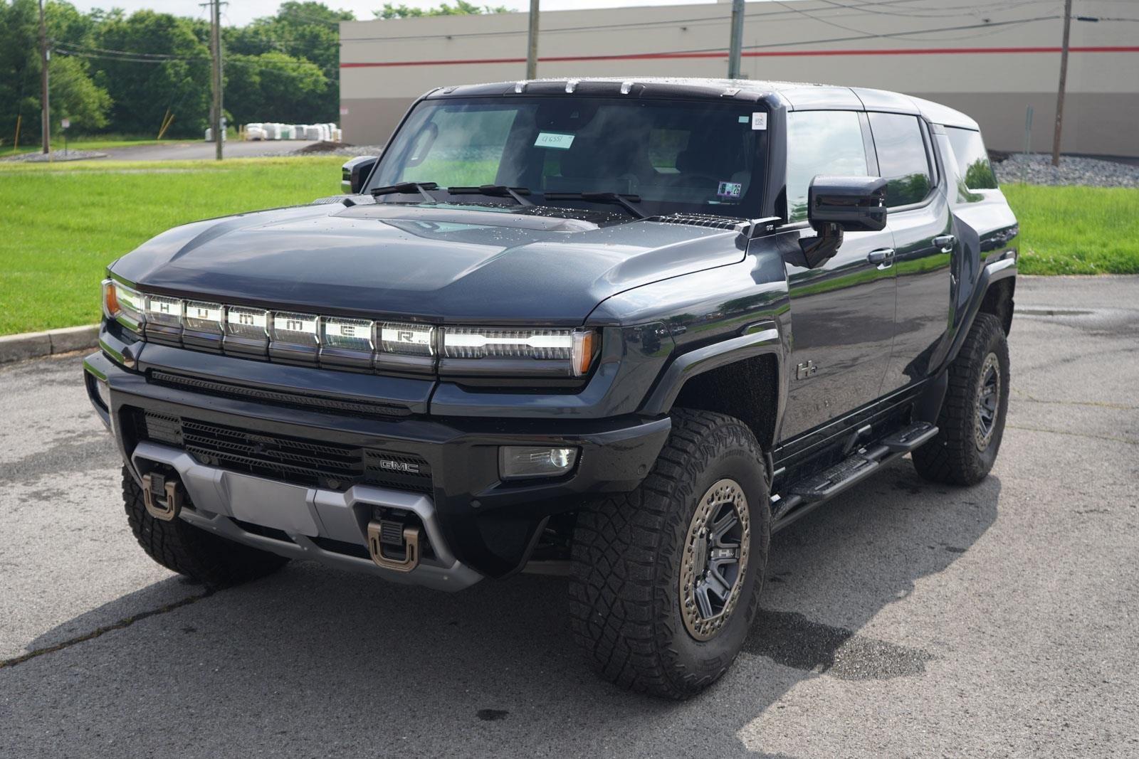 New 2025 Graphite Blue Metallic GMC 2X image 7