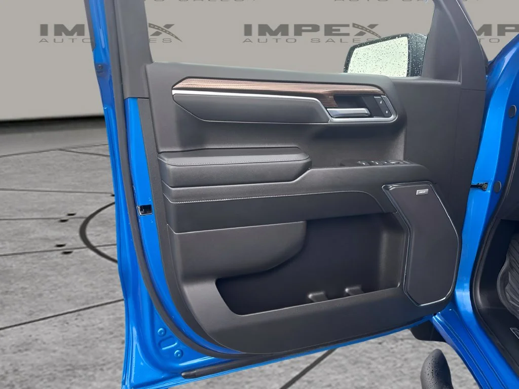Used 2025 Blue Chevrolet LT Trail Boss image 26