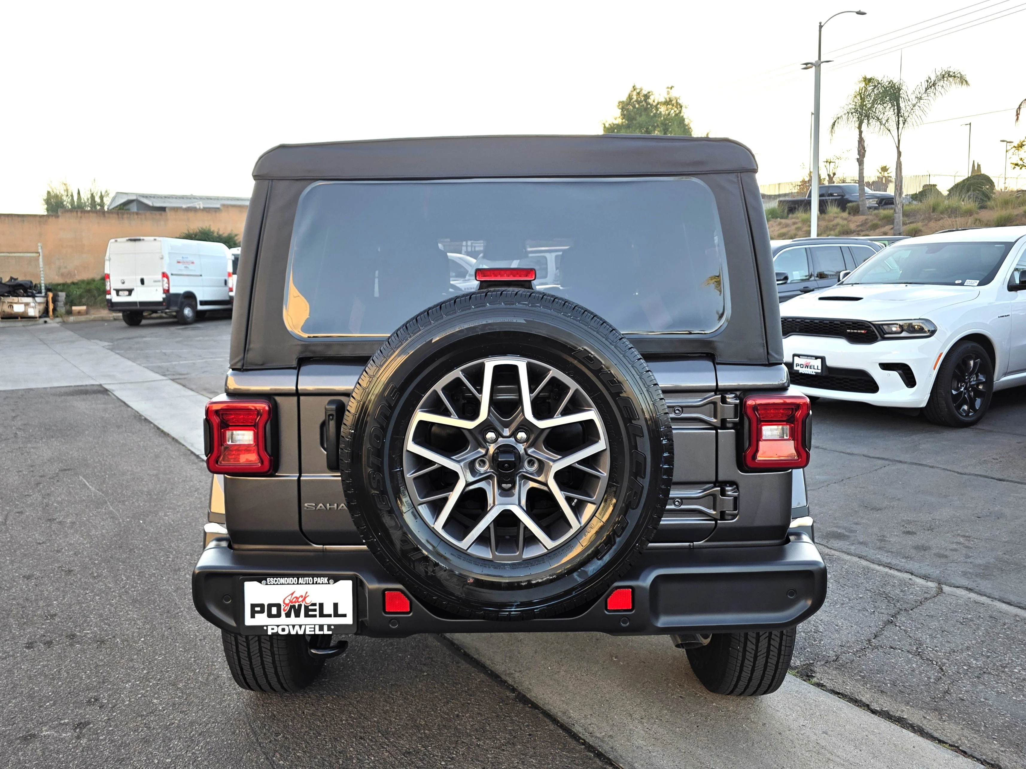 New 2026 Crystal Metallic Jeep Sahara image 4