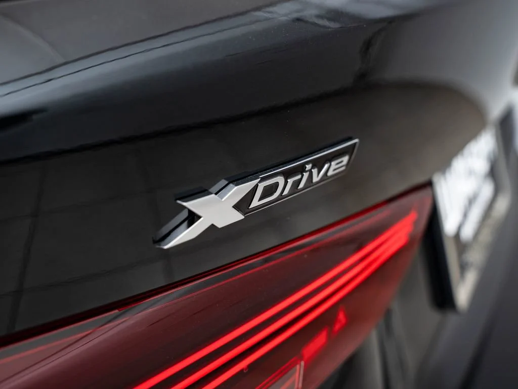 New 2027 Black Sapphire Metallic BMW M440i xDrive image 20