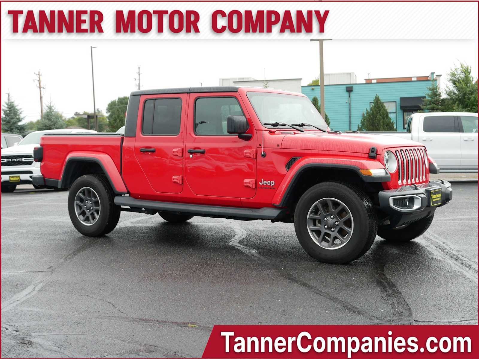 Firecracker Red Clearcoat 2020 Jeep Gladiator Overland Crew Cab 4WD Pickup Truck Four-Wheel Drive 8-Speed Automatic