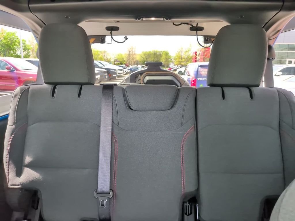 Used 2025 Blue Jeep Rubicon image 27