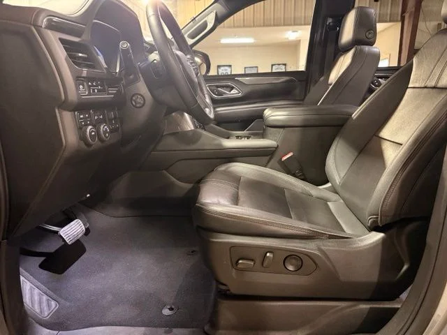 2023 Chevrolet Suburban RST - Photo 15