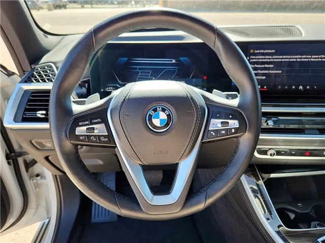 Used 2025 Alpine White BMW xDrive50e All-Wheel Drive Sports Activity Vehicle image 15