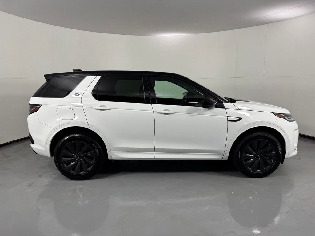Used 2022 Fuji White Land Rover S R-Dynamic image 5