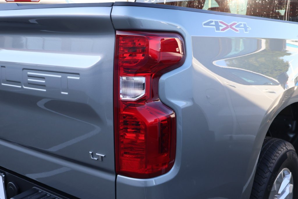 2026 Chevrolet Silverado 1500 LT - Photo 6