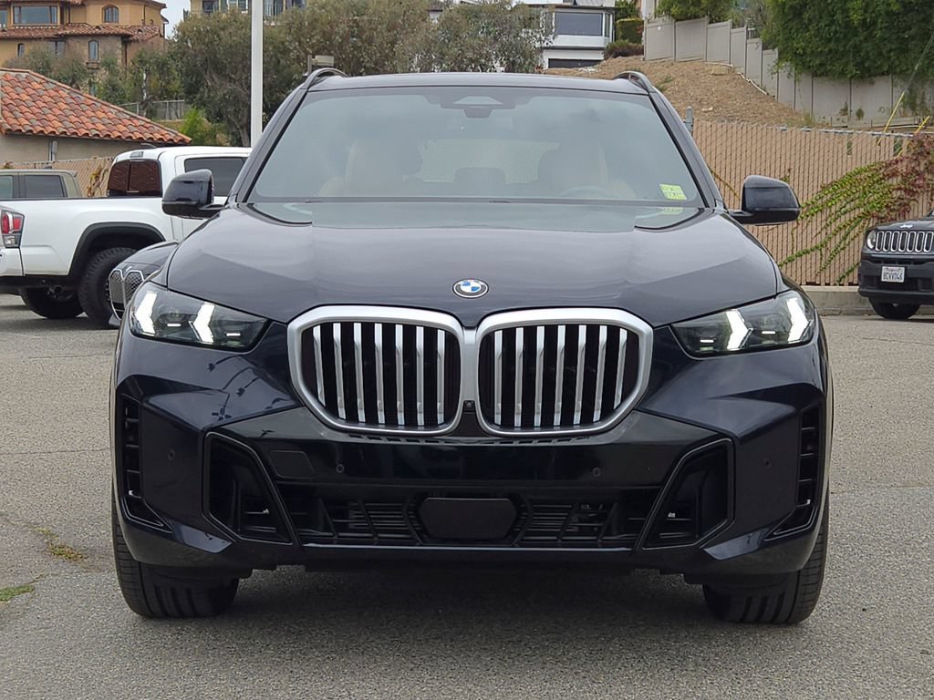 Used 2024 Carbon Black Metallic BMW sDrive40i image 3