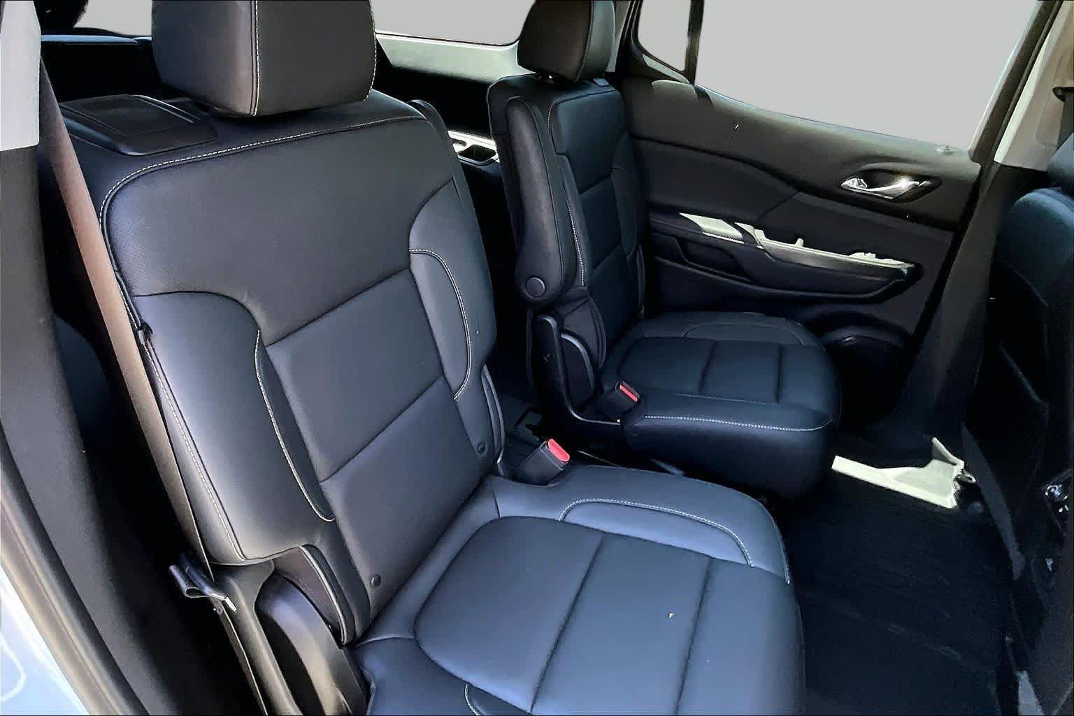 Used 2023 Summit White GMC SLT image 19
