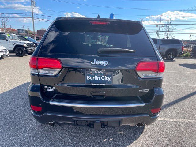 Used 2018 Diamond Black Jeep Limited image 6