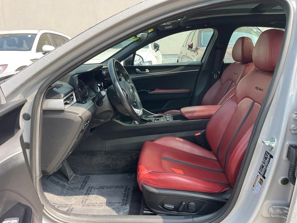 Used 2021 Wolf Gray Kia GT-Line image 27
